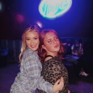 Meet your Posher, Olivia